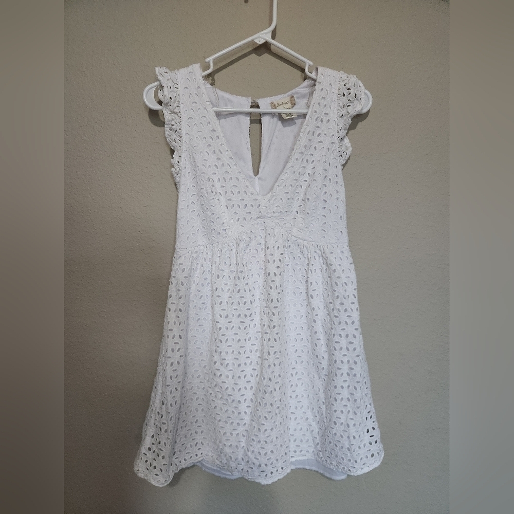 Altar'd State White Cotton Eyelet Vneck Mini Dress Size Small